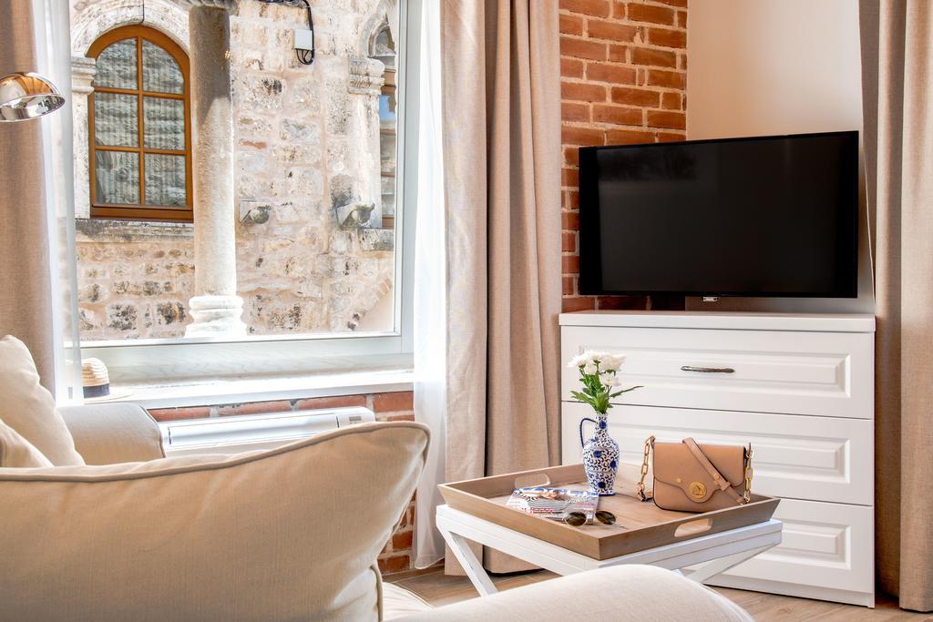 Heritage Suites Zanini Hvar Town Exterior foto