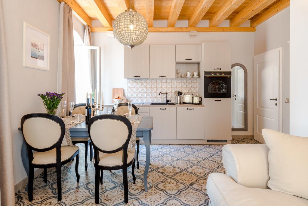 Heritage Suites Zanini Hvar Town Exterior foto