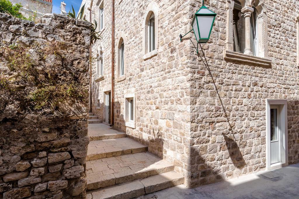 Heritage Suites Zanini Hvar Town Exterior foto